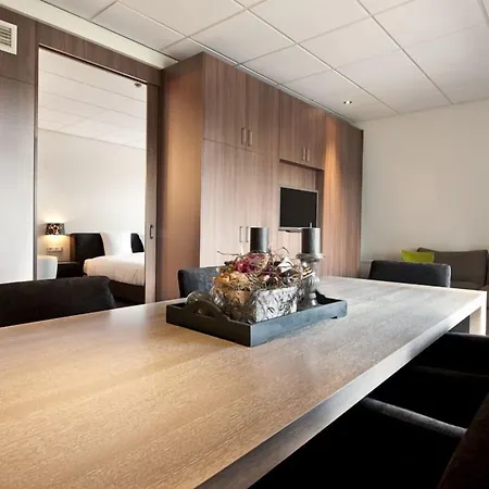 호텔 Grenshotel De Jonckheer 오쎈드레트