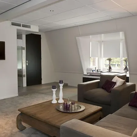 Grenshotel De Jonckheer Hotel 4*