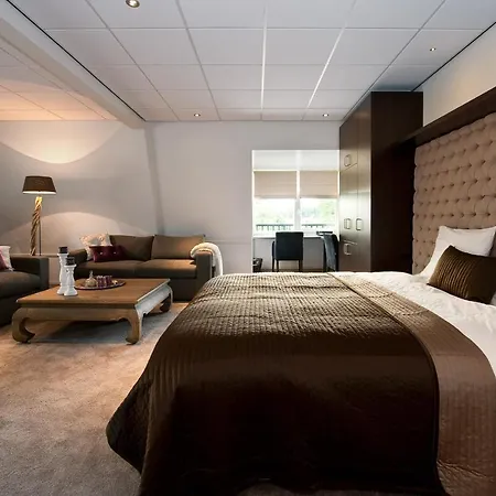 Grenshotel De Jonckheer Ξενοδοχείο 4*