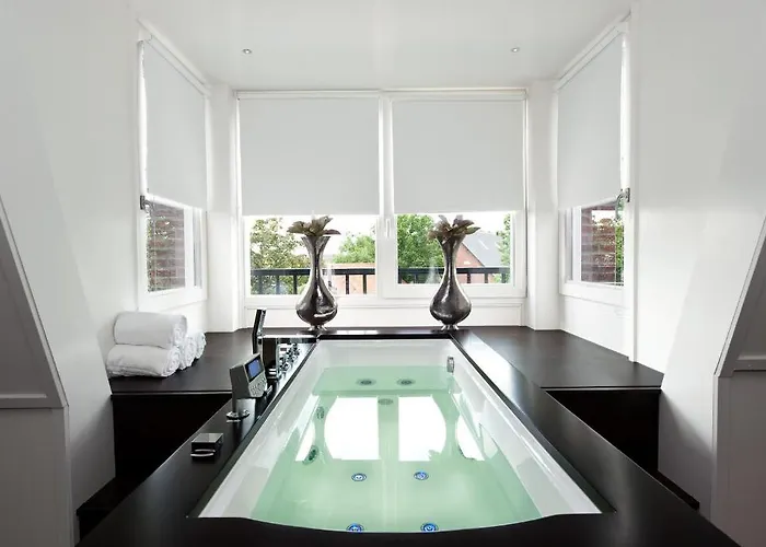 Hotell Grenshotel De Jonckheer 4*