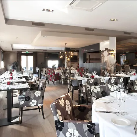 Hotel Grenshotel De Jonckheer 4*